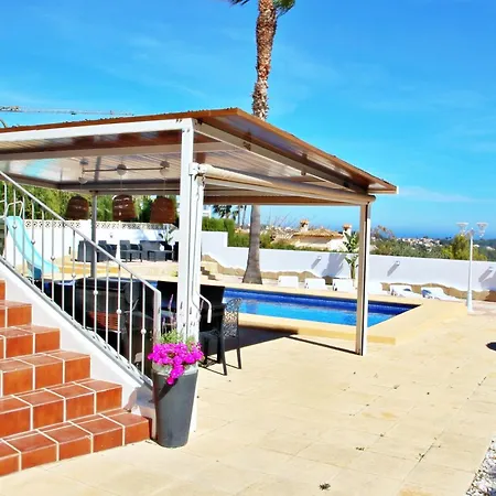 Aaron - With Stunning Views And Private Pool In Villa